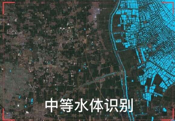 利用卫星影像识别技术提取的中等规模水体