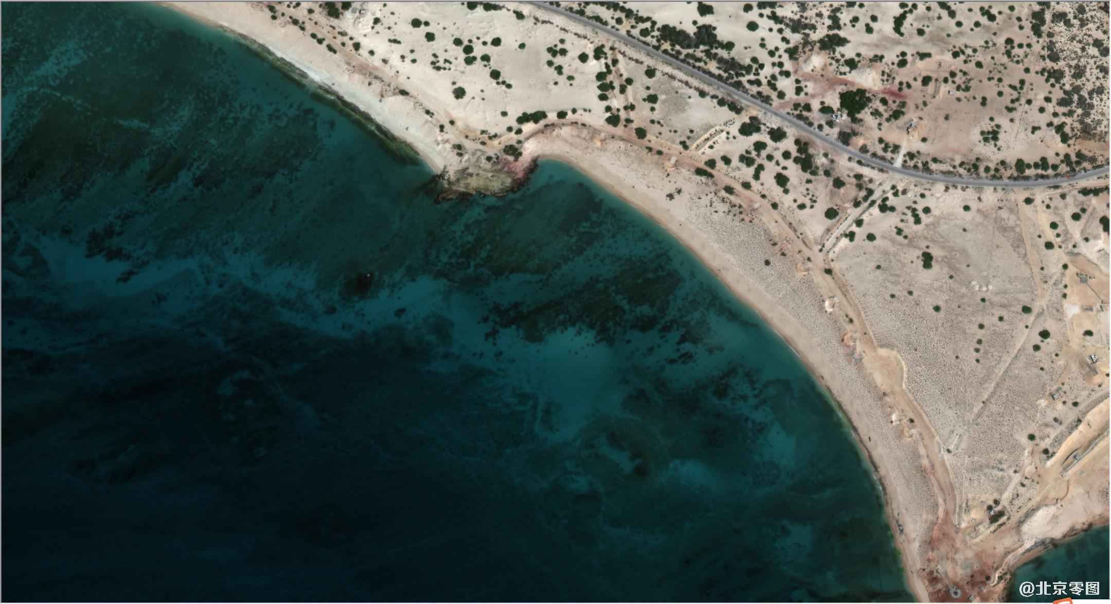 worldview3卫星影像图-阿布穆萨岛海边