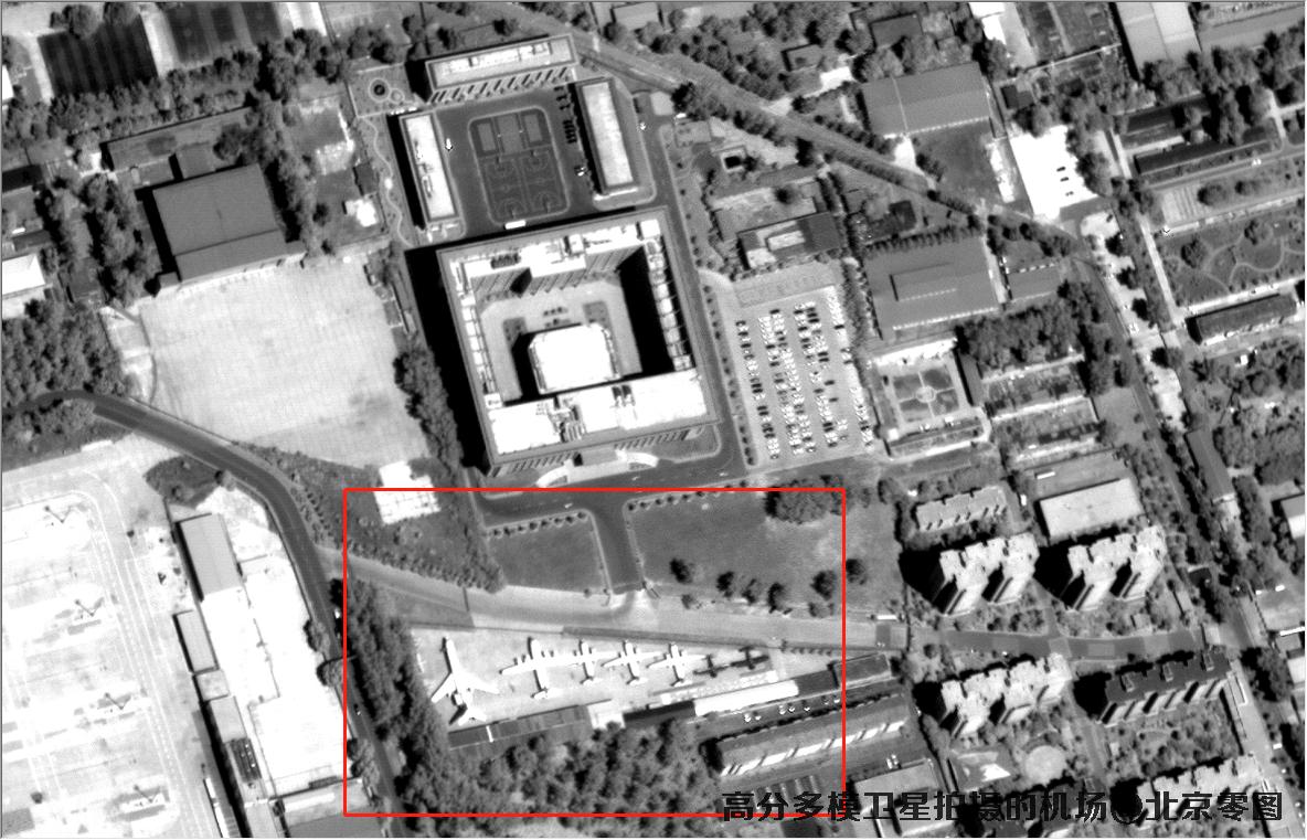 高分辨率多模卫星拍摄的机场卫星图