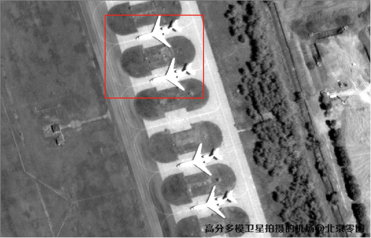 高分辨率多模卫星拍摄的机场卫星图