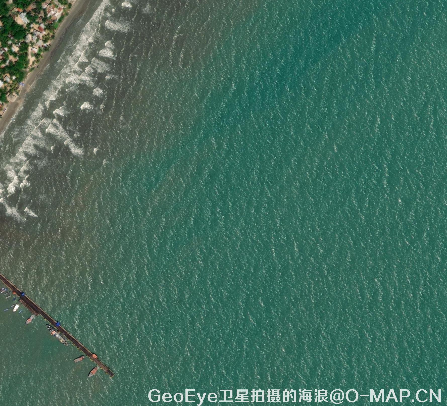  GeoEye卫星拍摄的0.5米海边浪花卫星图