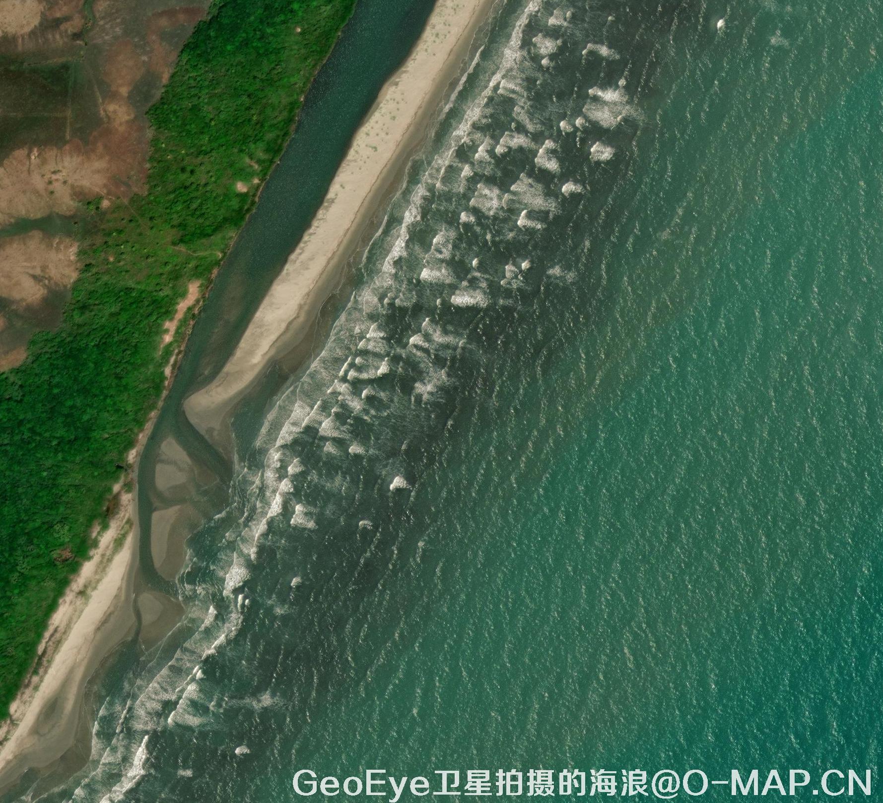  GeoEye卫星拍摄的0.5米海边浪花卫星图