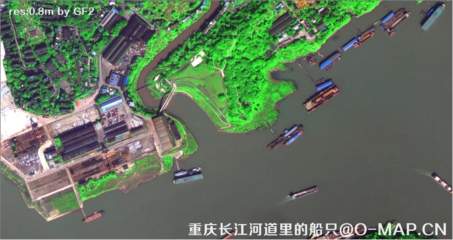0.8米分辨率卫星拍摄的重庆市长江河道船只卫星图