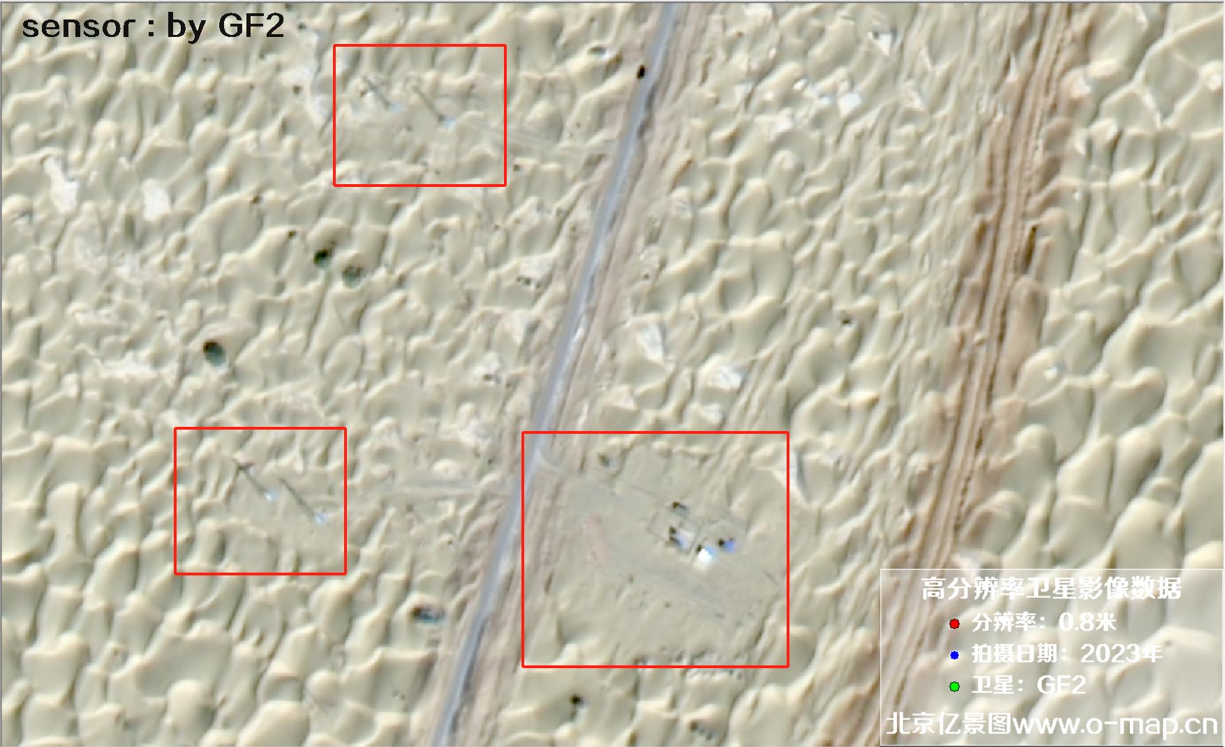 0.8米分辨率GF2卫星拍摄到的塔克拉玛干沙漠里的工厂设施图片