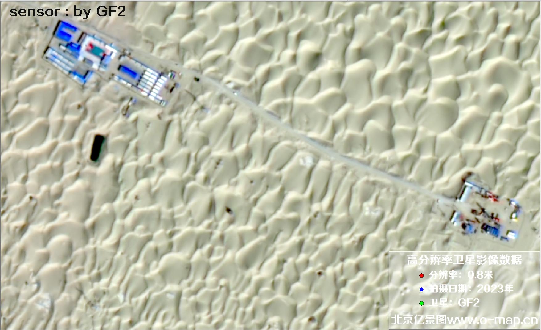 0.8米分辨率GF2卫星拍摄到的塔克拉玛干沙漠里的工厂设施图片