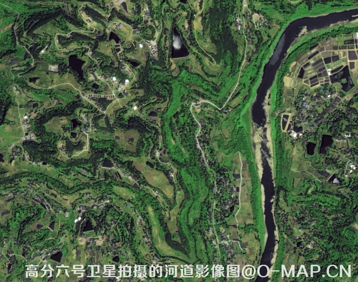 高分六号卫星拍摄的河道2米分辨率影像图
