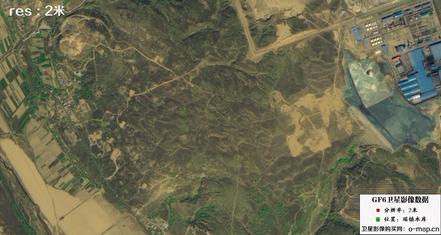 GF6卫星拍摄的瑶镇水库及周边区域2米分辨率卫星图像
