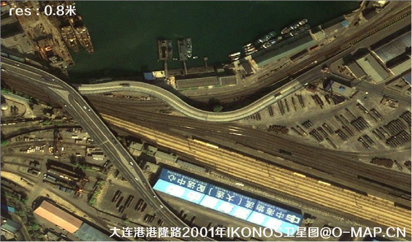 IKONOS卫星拍摄的辽宁省大连港港隆路2001年卫星图