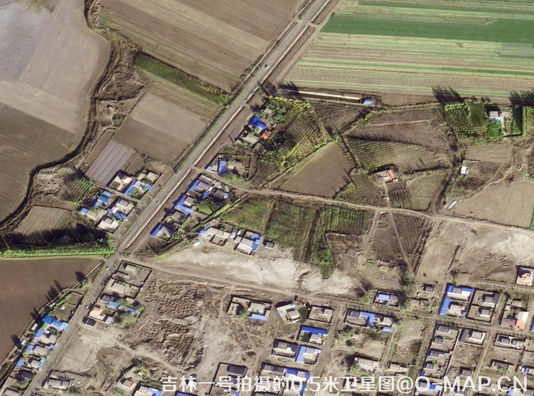 吉林一号拍摄的0.5米农村房屋卫星图