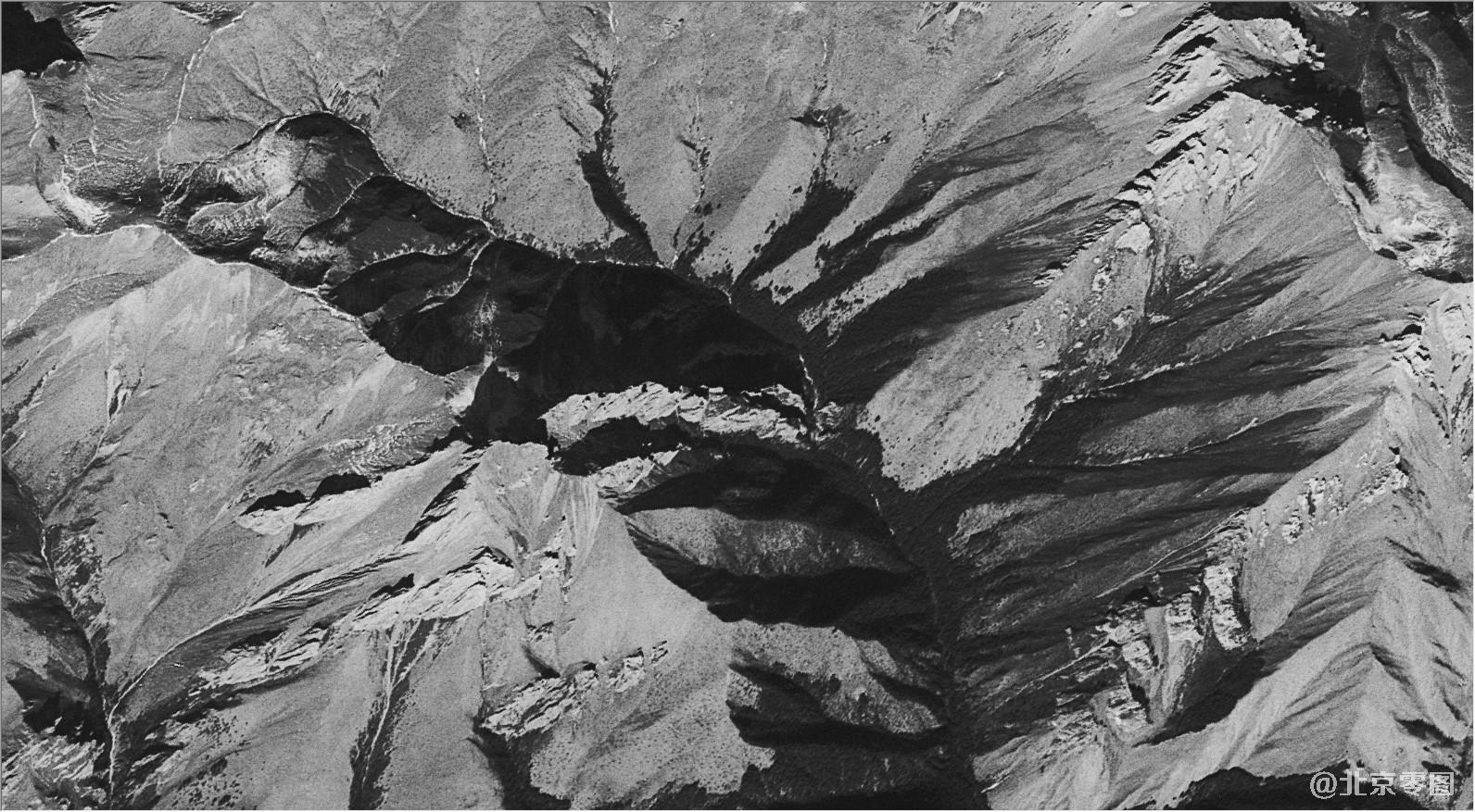 keyhole锁眼卫星拍摄的卫星图-山区砂石