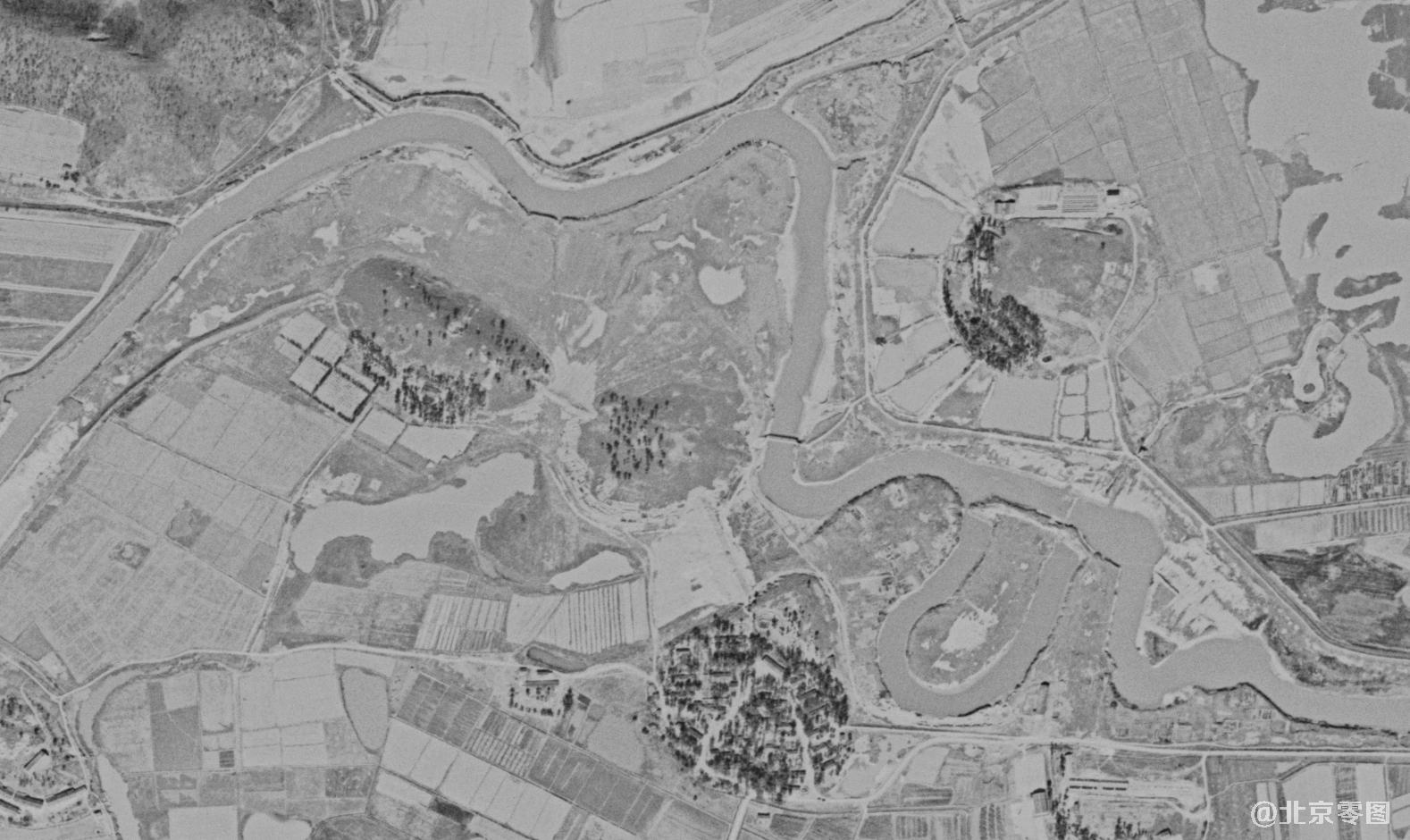 锁眼卫星拍摄的城市历史影像图