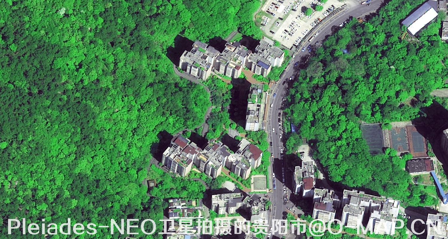 0.3米分辨率Pleiades-NEO卫星拍摄的贵阳市影像图