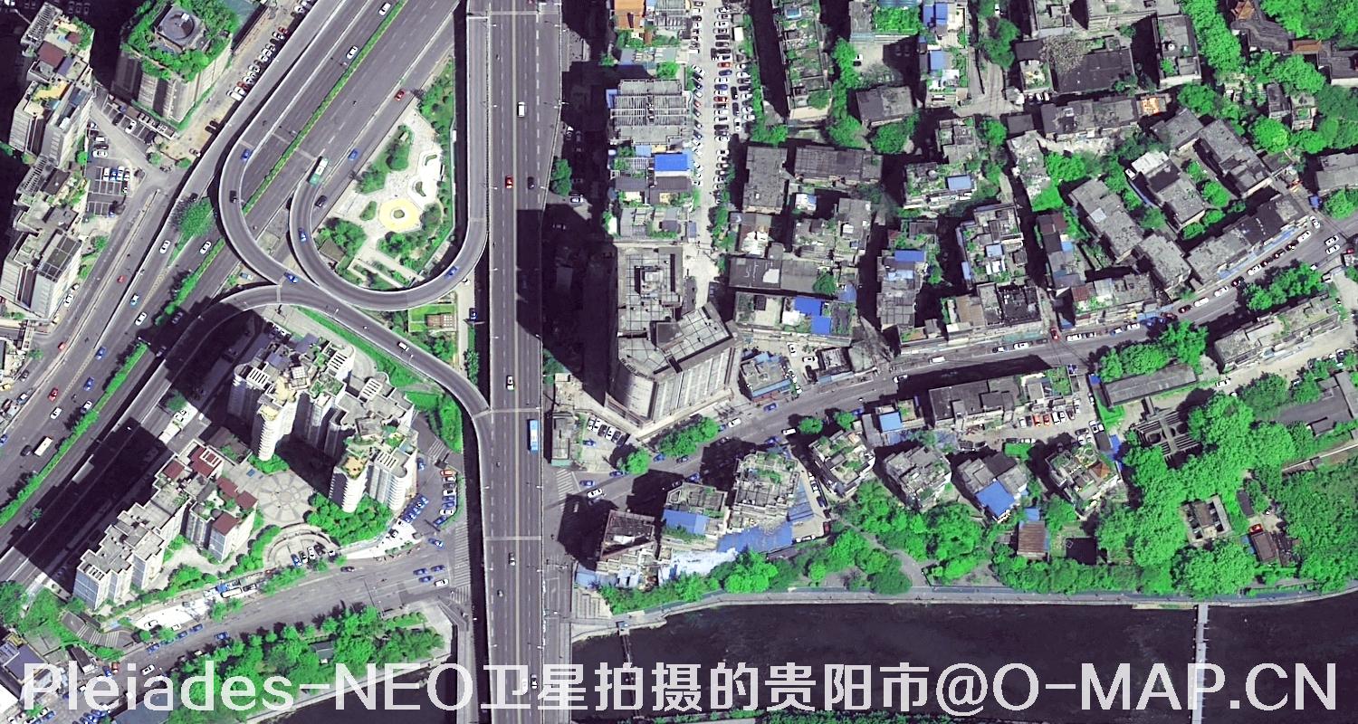 0.3米分辨率Pleiades-NEO卫星拍摄的贵阳市影像图