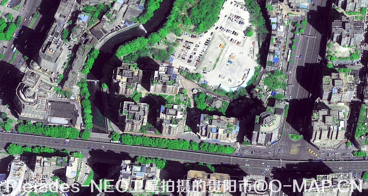 0.3米分辨率Pleiades-NEO卫星拍摄的贵阳市影像图