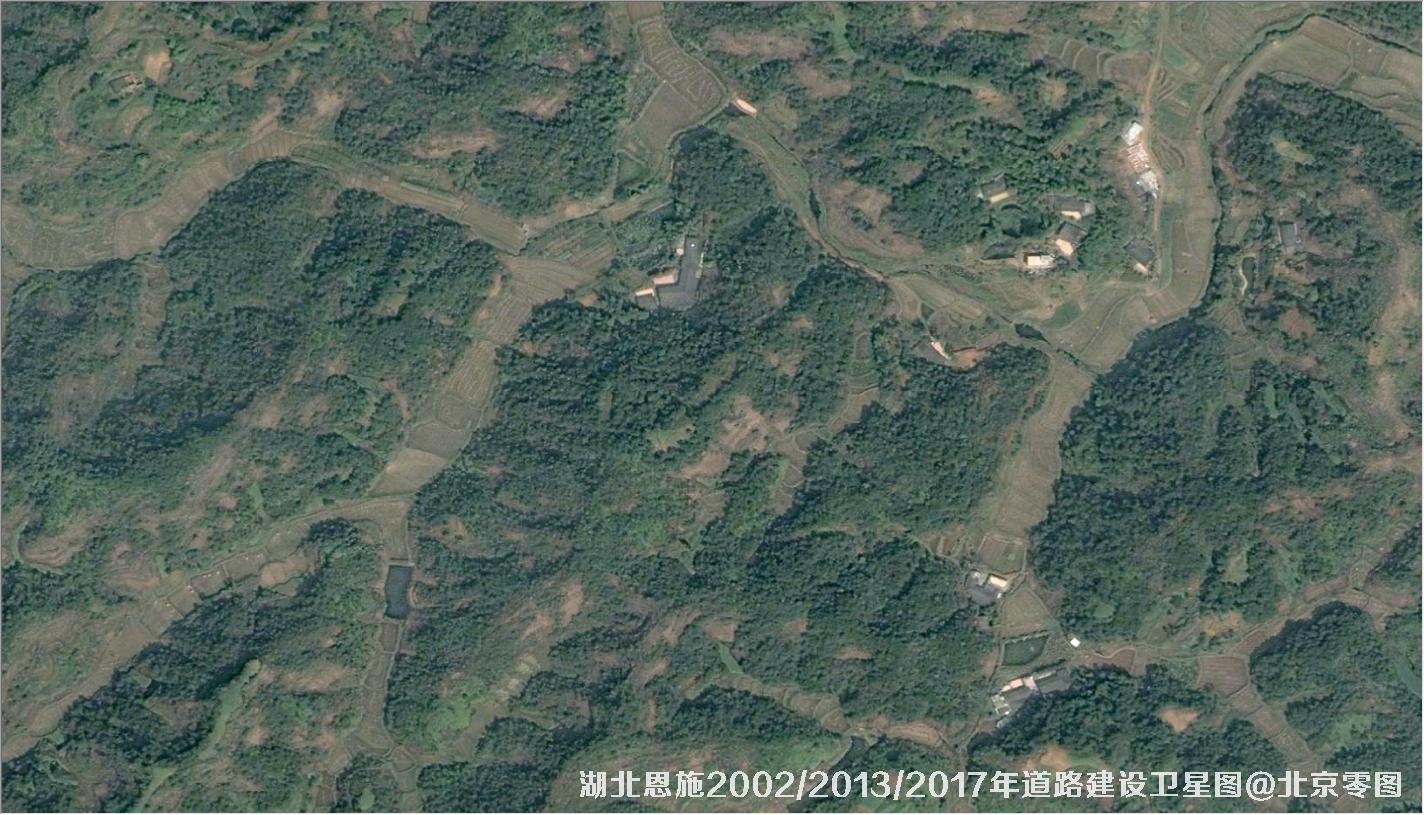 点击查看大图 湖北恩施道路建设变化卫星图