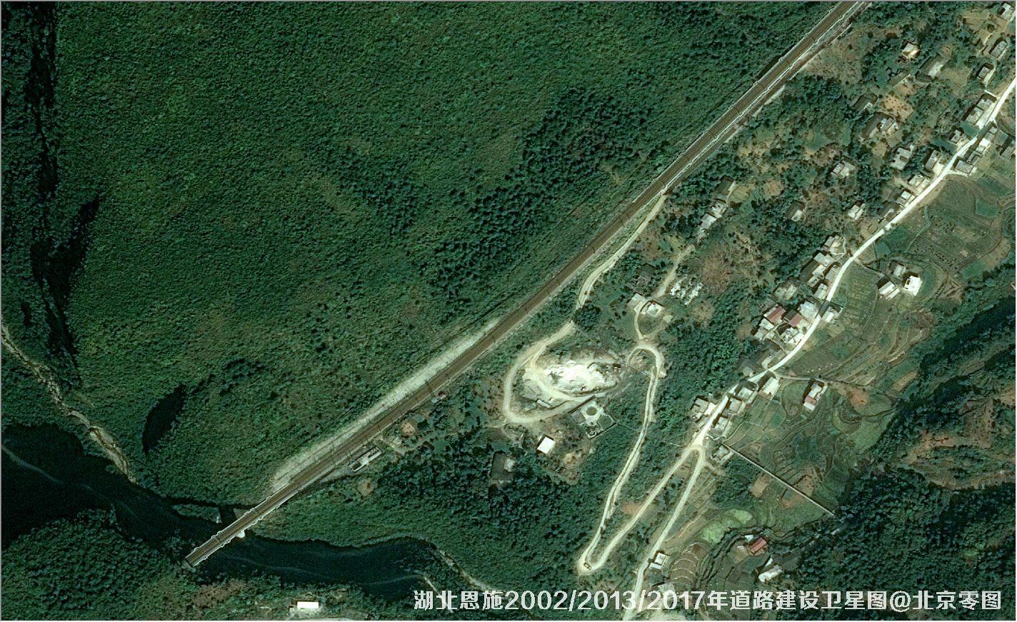 点击查看大图 湖北恩施道路建设变化卫星图