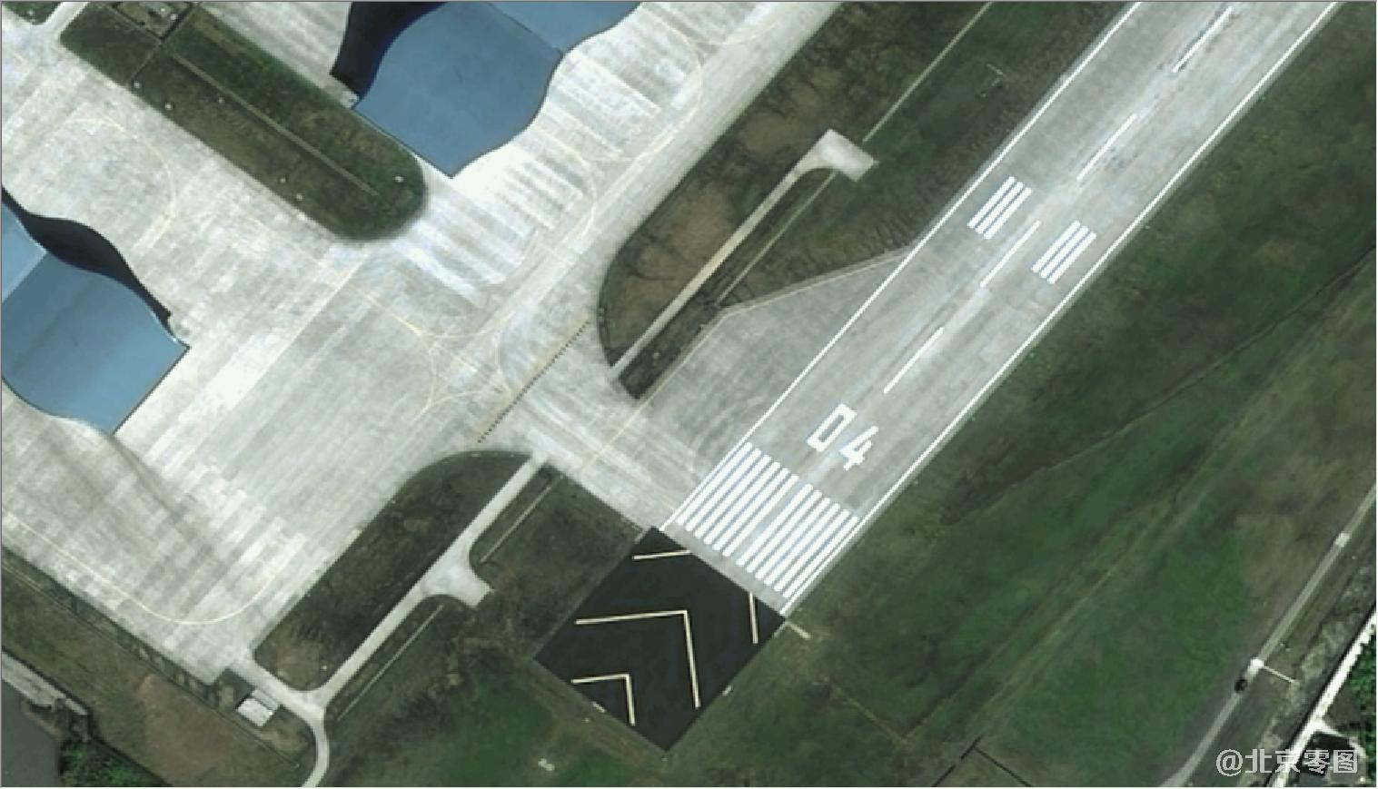 0.5米高景卫星拍摄的机场卫星图