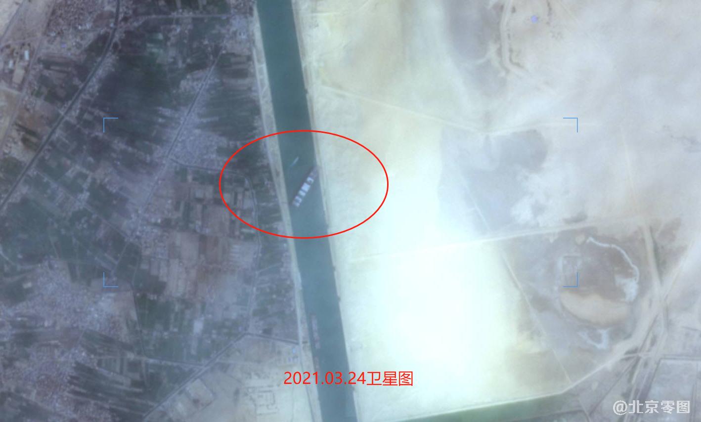 苏伊士运河3月24日卫星图：货轮搁浅造成运河双向大阻塞