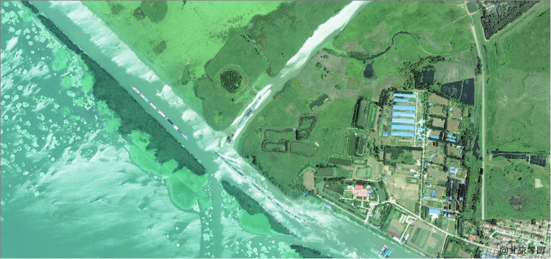 微山湖卫星图-河道浅滩