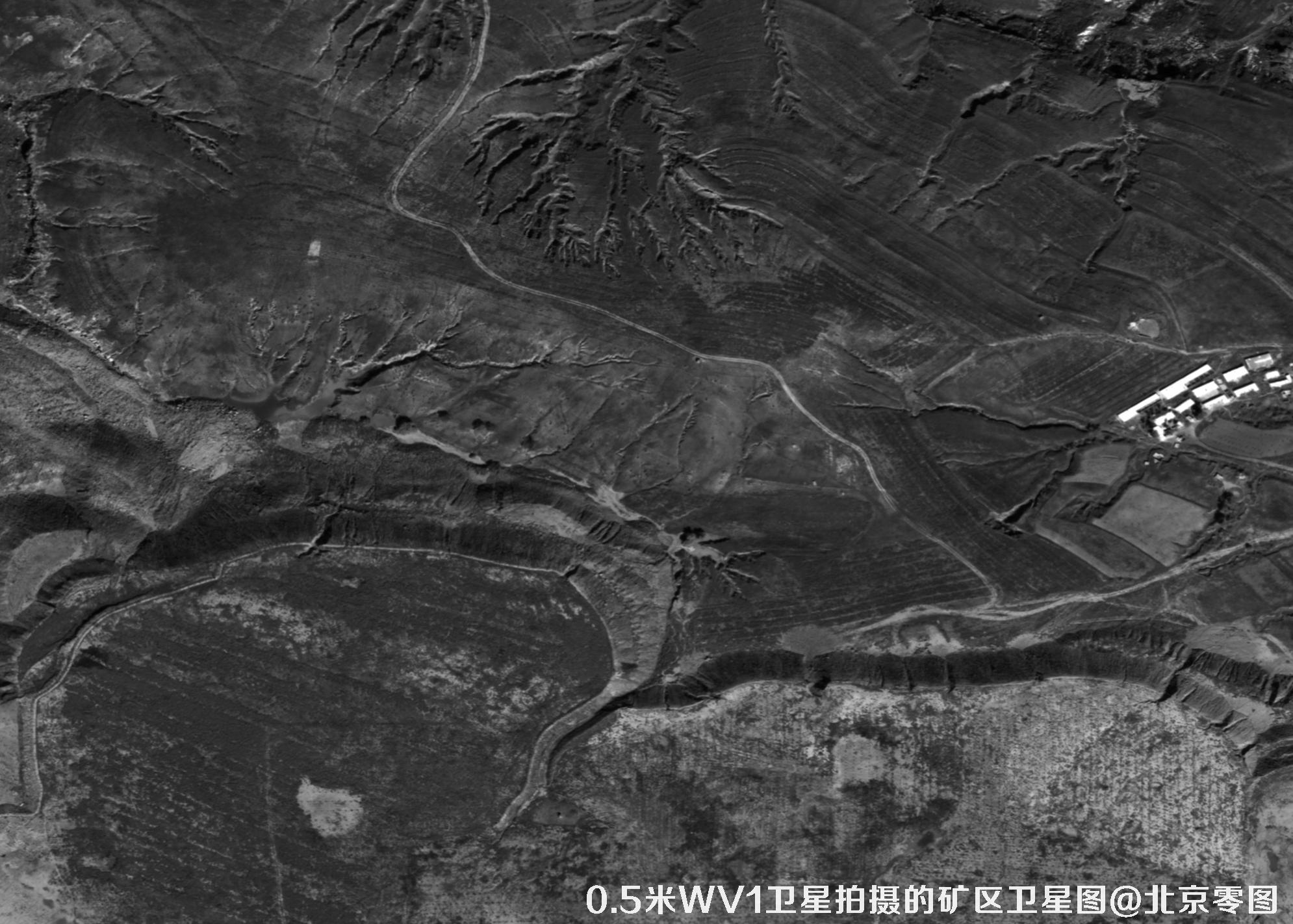 0.5米WorldView1卫星拍摄的矿区卫星图