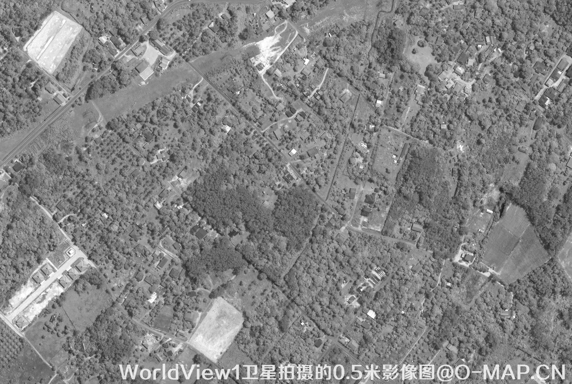 0.5米黑白分辨率卫星图样例