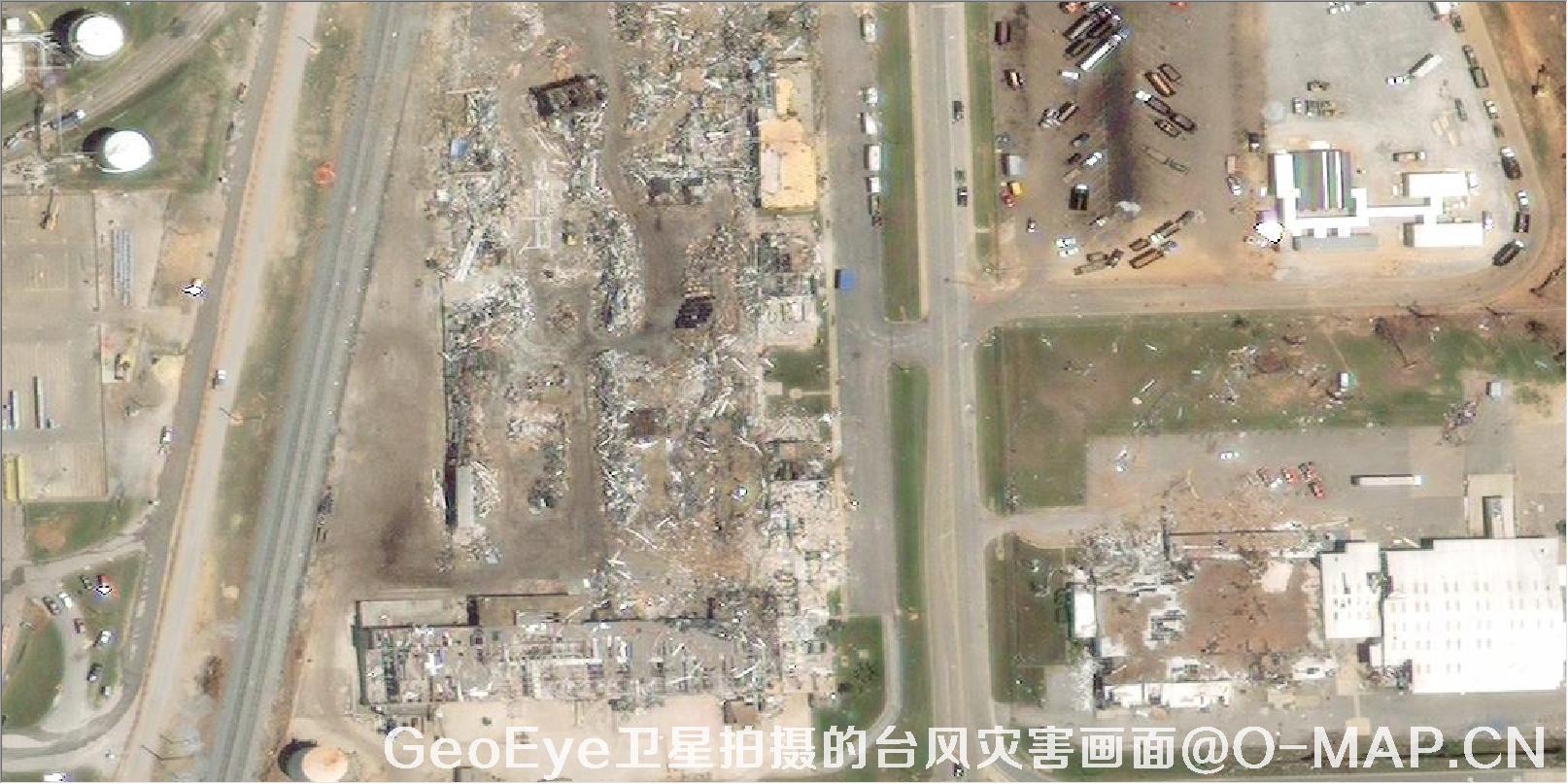 GeoEye卫星拍摄的2011年美国乔普林市龙卷风灾害画面