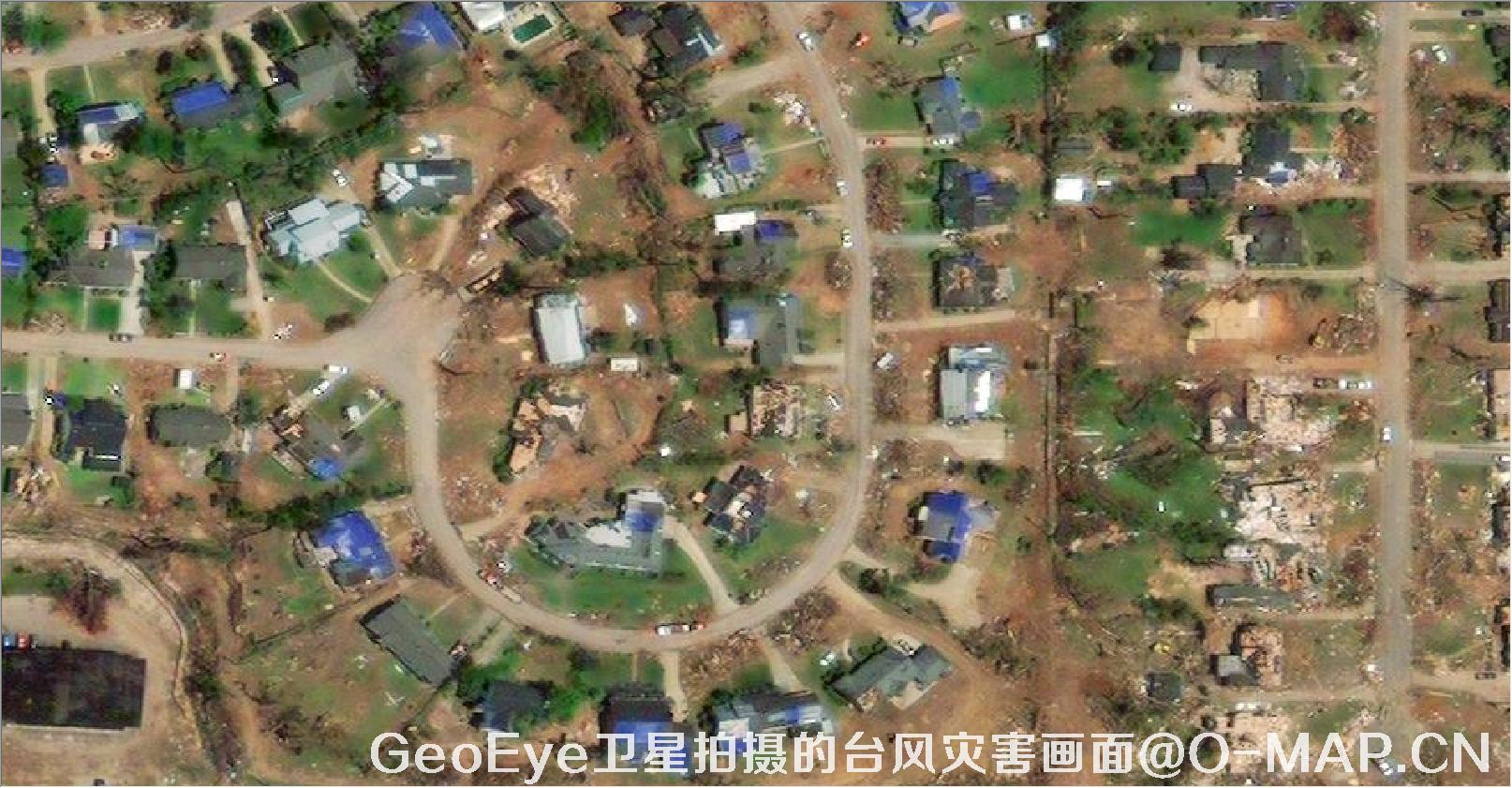 GeoEye卫星拍摄的2011年美国乔普林市龙卷风灾害画面