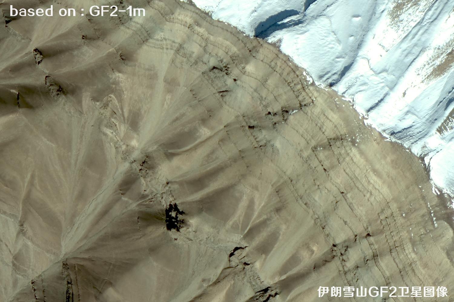GF2卫星拍摄的伊朗雪山卫星图像