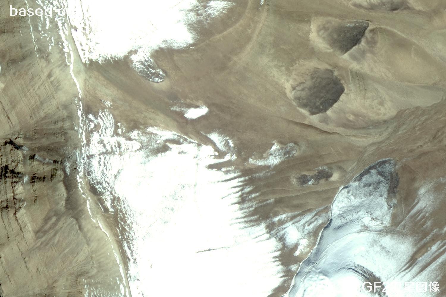 GF2卫星拍摄的伊朗雪山卫星图像