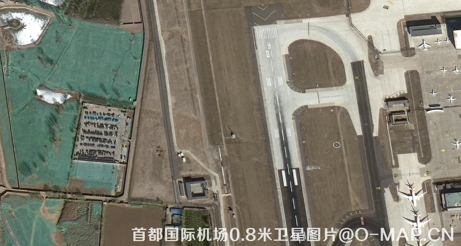北京首都国际机场0.8米分辨率卫星图片