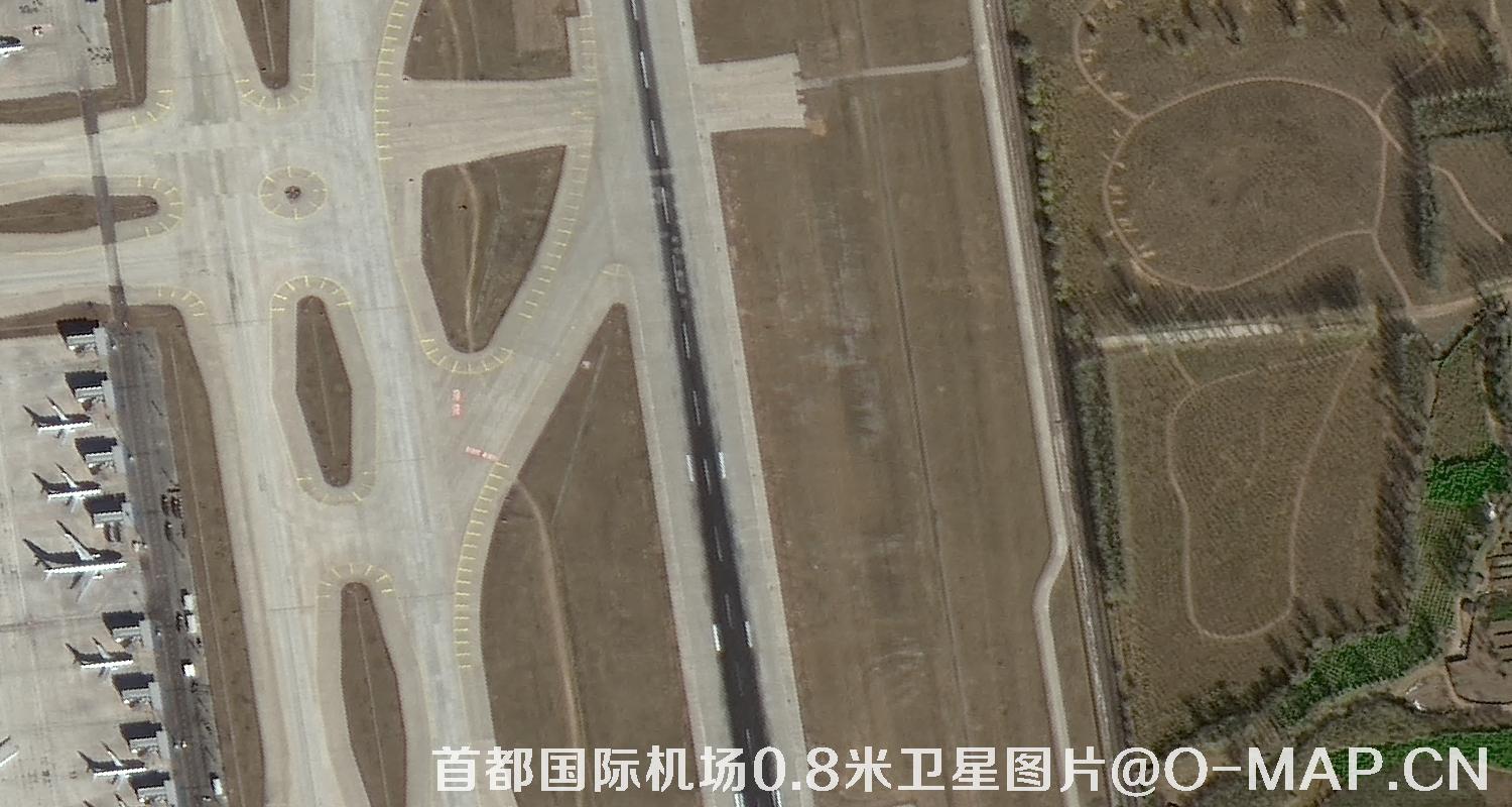北京首都国际机场0.8米分辨率卫星图片