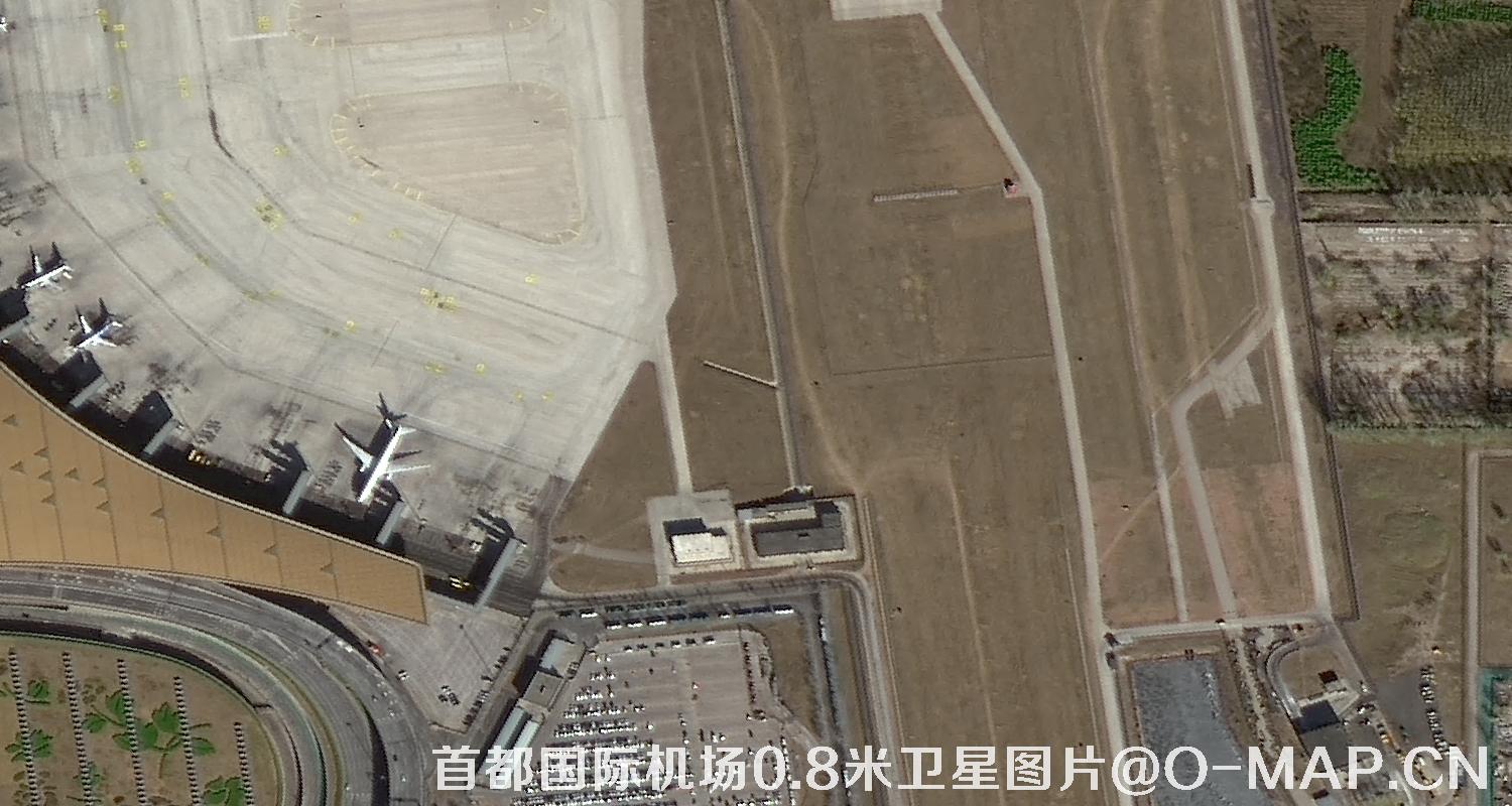 北京首都国际机场0.8米分辨率卫星图片