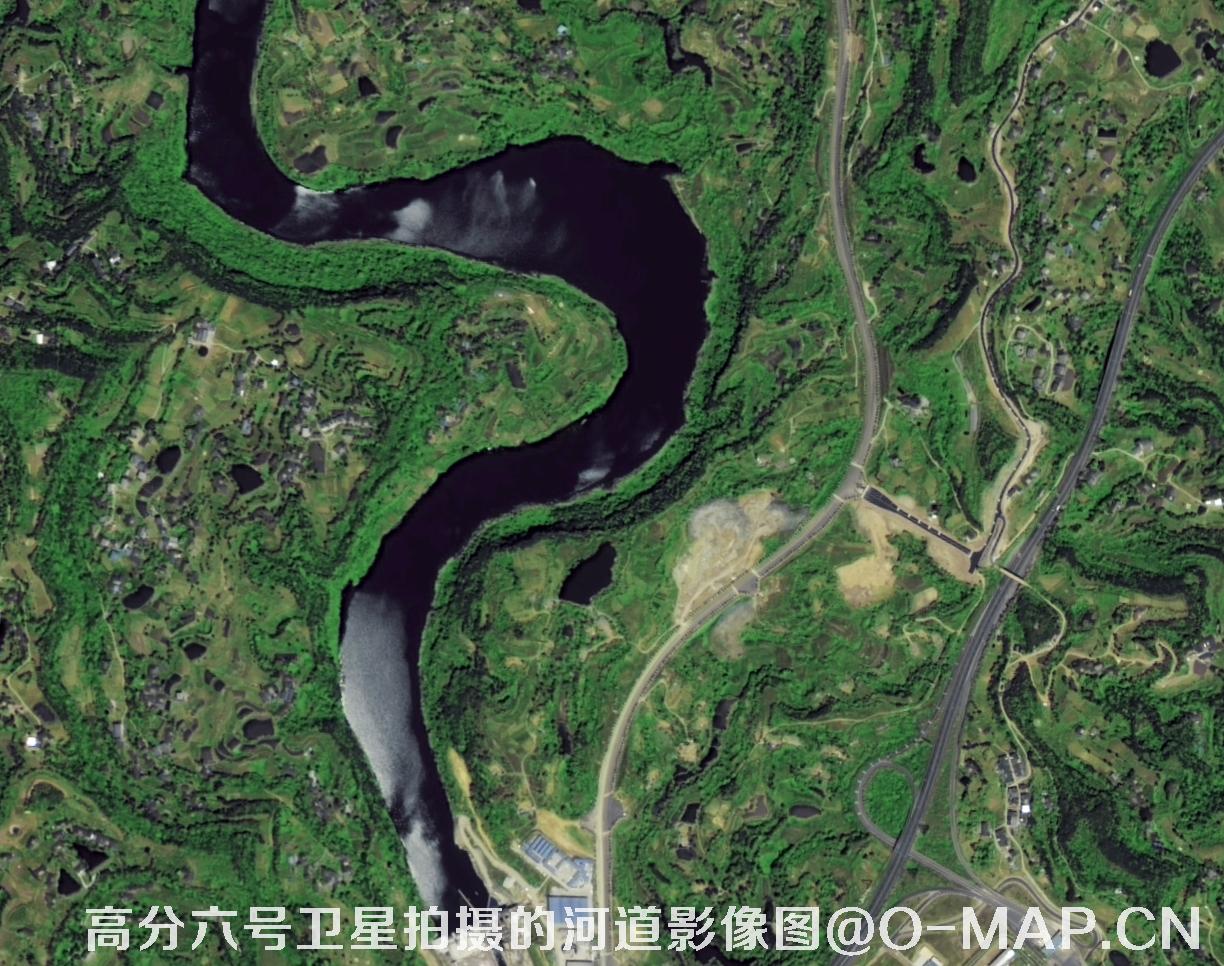 高分六号卫星拍摄的河道2米分辨率影像图