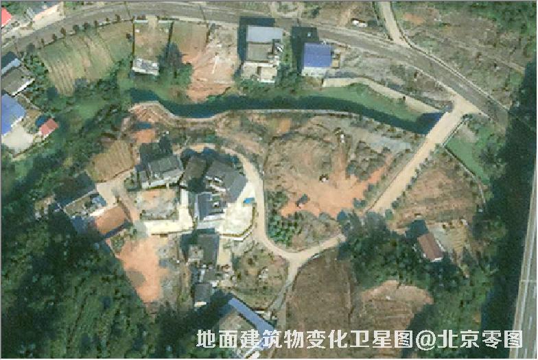 点击查看大图 地面建筑物变化卫星图