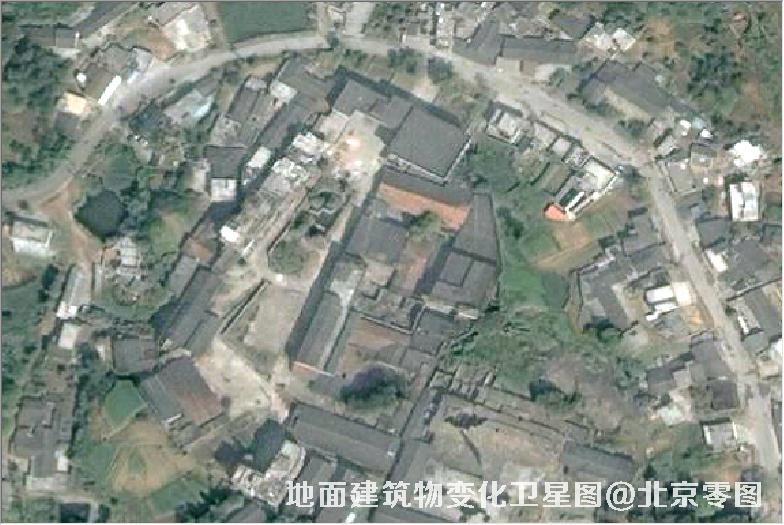 点击查看大图 地面建筑物变化卫星图