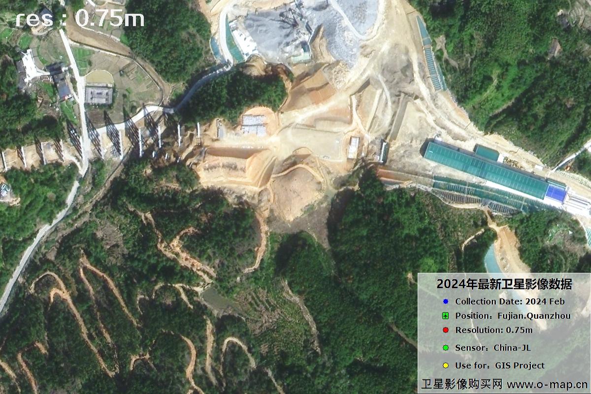 吉林一号卫星2024年夏季拍摄的咸阳市区0.75米卫星图像