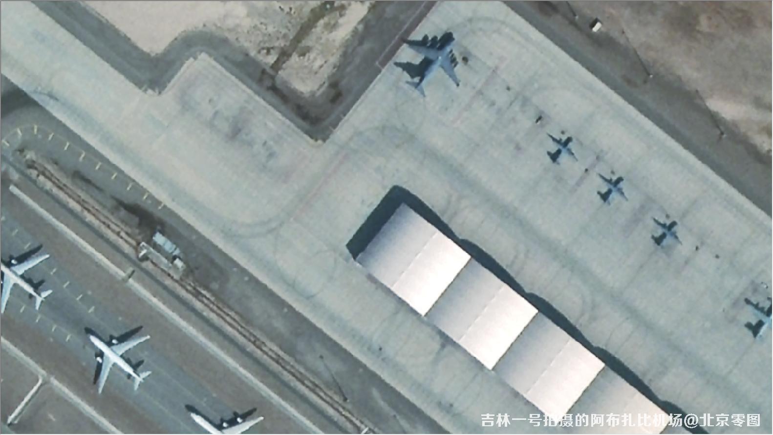 吉林一号02A卫星拍摄的阿布扎比机场卫星图