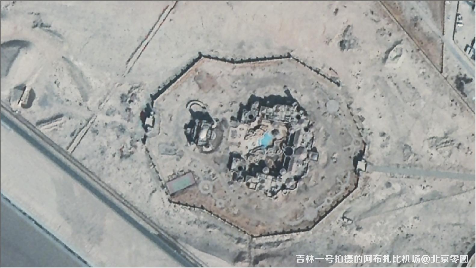 吉林一号02A卫星拍摄的阿布扎比机场卫星图