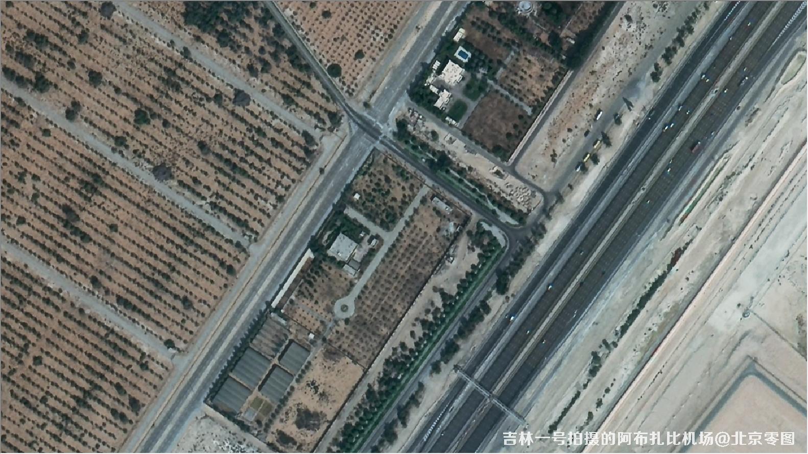 吉林一号02A卫星拍摄的阿布扎比机场卫星图