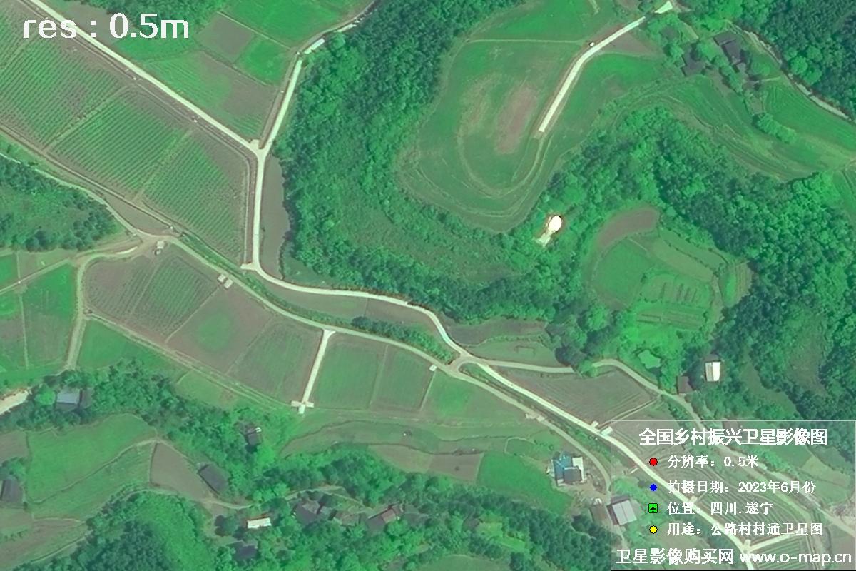 国产0.5米卫星拍摄的湖南省遂宁市某村庄公路村村通卫星图
