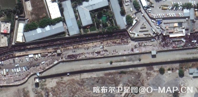 Maxar卫星拍摄的喀布尔市哈米德卡尔扎伊国际机场和周边卫星图