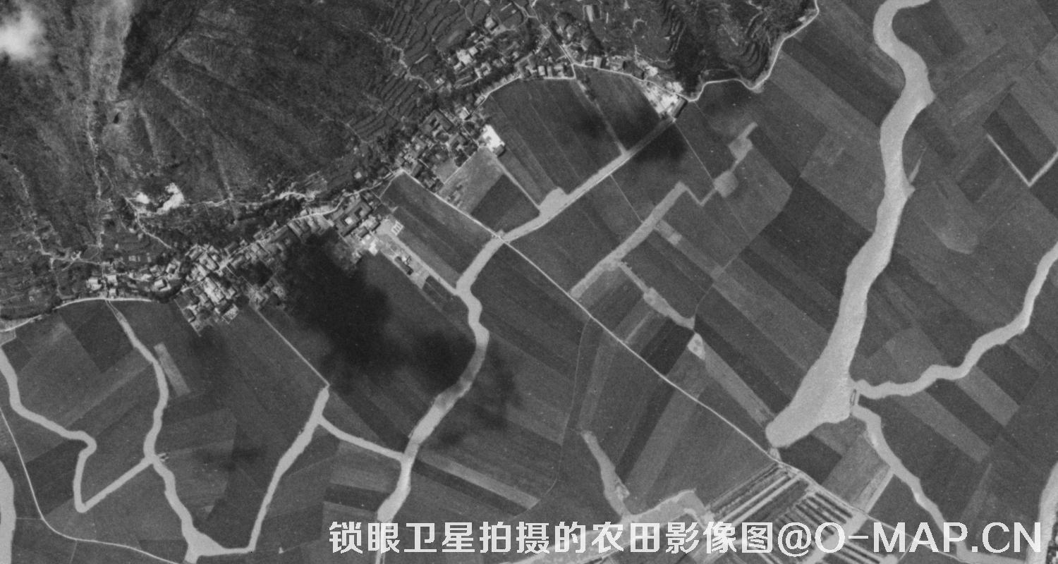 KeyHole锁眼卫星历史影像拍摄的农田影像图