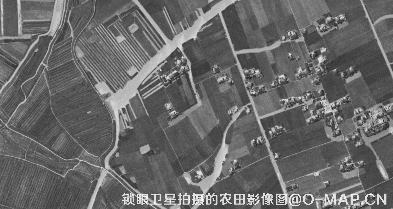 KeyHole锁眼卫星历史影像拍摄的农田影像图