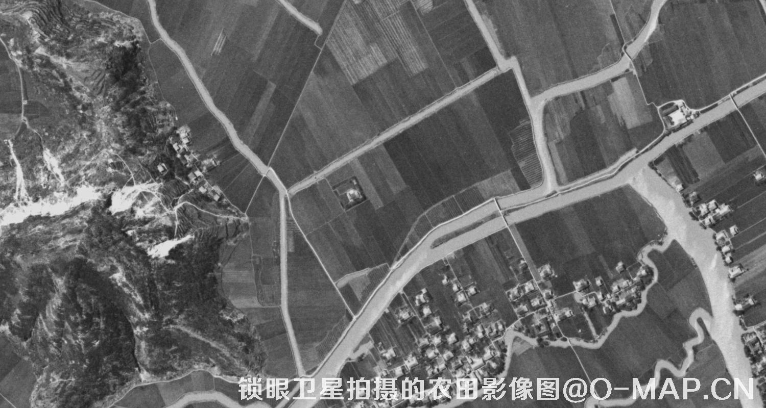 KeyHole锁眼卫星历史影像拍摄的农田影像图