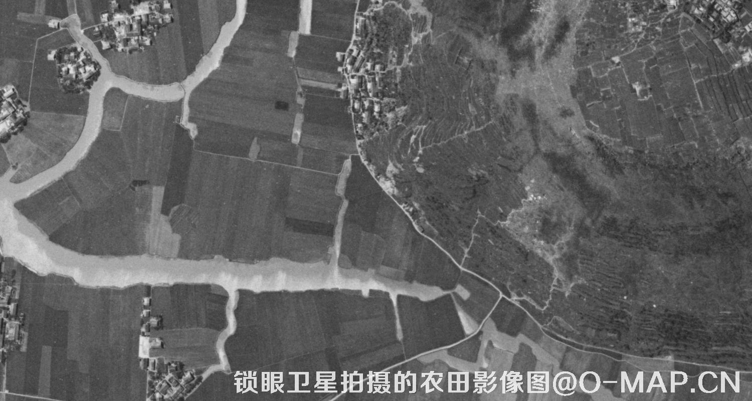 KeyHole锁眼卫星历史影像拍摄的农田影像图