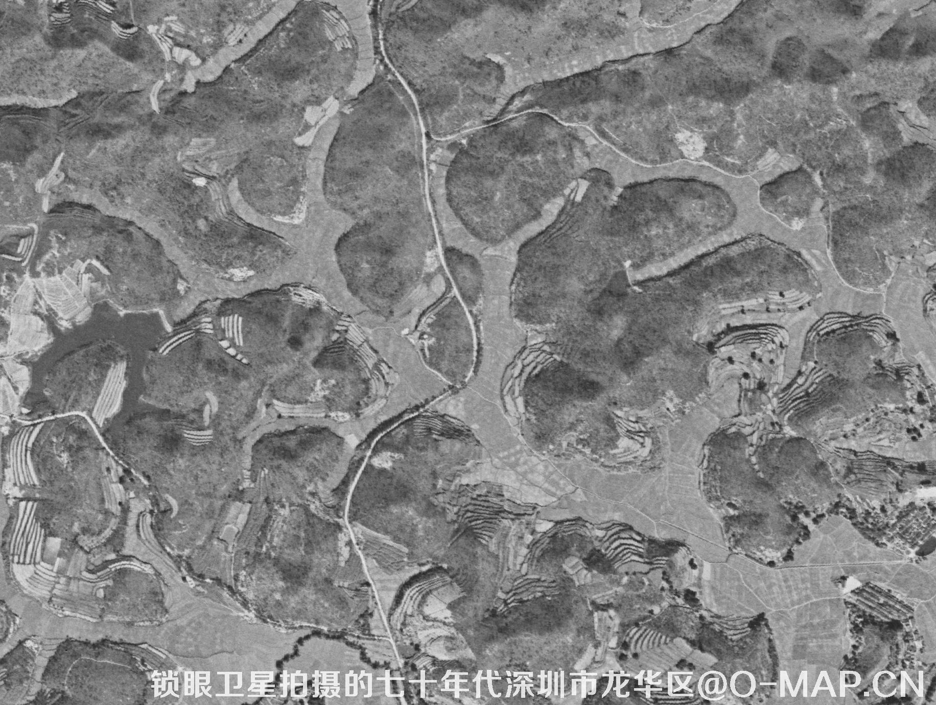 锁眼卫星拍摄的七十年代深圳市龙华区历史卫星图