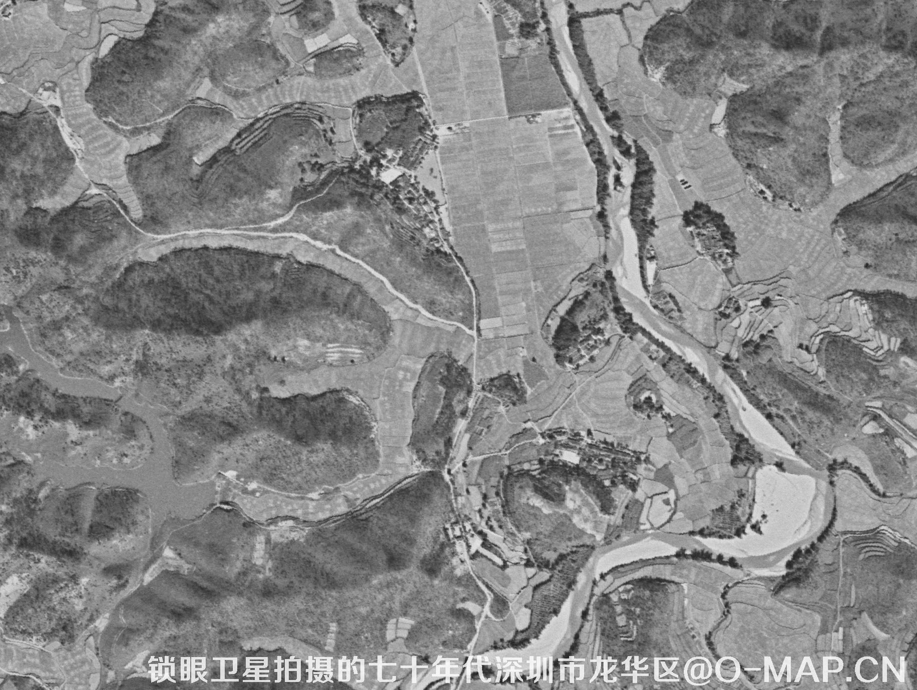 锁眼卫星拍摄的七十年代深圳市龙华区历史卫星图