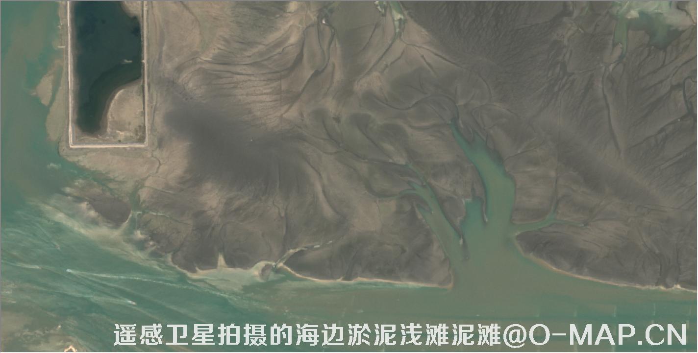 遥感卫星拍摄的海边淤泥浅滩泥滩卫星图