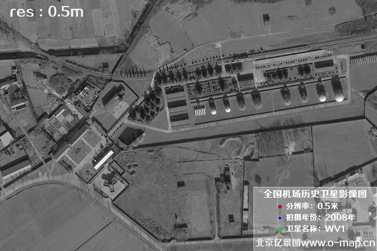 美国WV1卫星2008年拍摄的机场卫星图